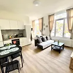 Сarnot Apartments Zoo Area